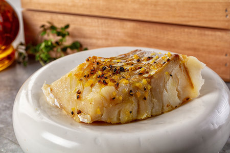 Steamed dietary fish fillet with spices