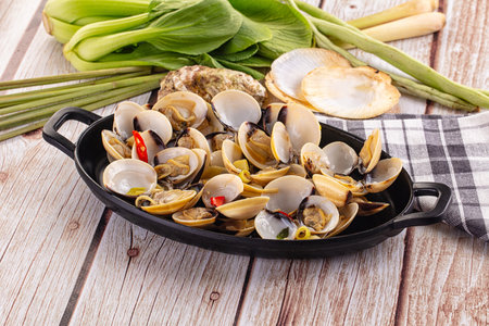 Gourmet Boiled fresh clams with lemongrass