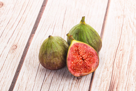 Ripe green raw juicy exotic figの写真素材