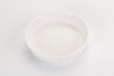 White ceramic empty bowl dishware isolatedの写真素材