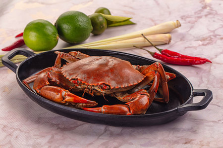 Gourmet steamed wild crab served limeの写真素材