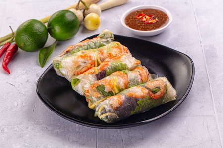 Vietnamese spring roll with prawn and mango