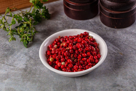 Dry pink pepper corn spice aroma seasoning
