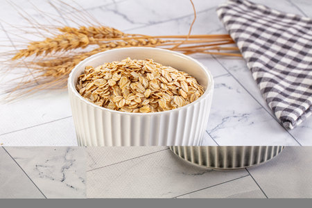 Dry oat flakes for vegetarian porrige