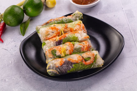 Vietnamese spring roll with prawn and mango