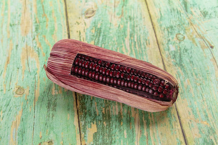 Organic natural Black ripe sweet corn