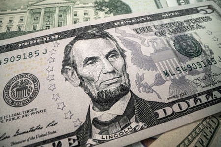 Macro shot of 5 US dollars banknote made in 2003. Abe Linkoln portraitの写真素材