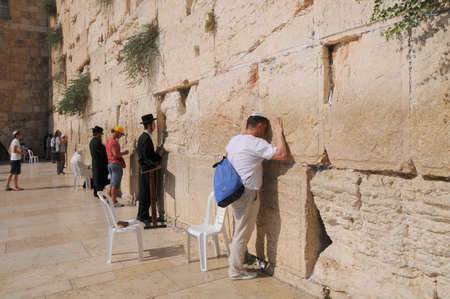 JERUSALEM -July 27 : Jews prays at the Western Wall July 27 , 2012 in Jerusalem, Israel.のeditorial素材