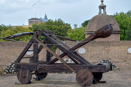 Roman catapult at Sant'Angelo Castle Italyのeditorial素材
