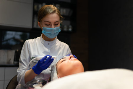 Facial cleansing procedure with ultrasonic scrubber