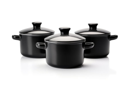 Sleek Black Cookware Collectionの素材