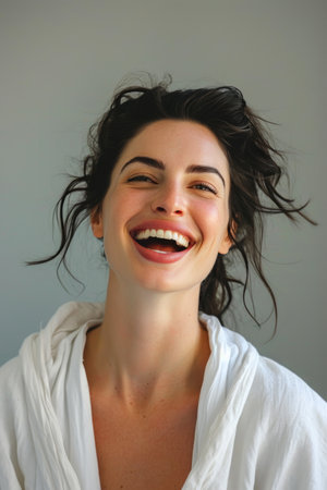 Neutral Tones, Bright Emotions: Woman's Rejuvenating Experienceの素材