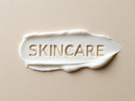 Minimal Skincare Cream Swatch on Beigeの素材