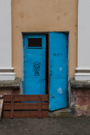Old Greek House with blue door.の写真素材