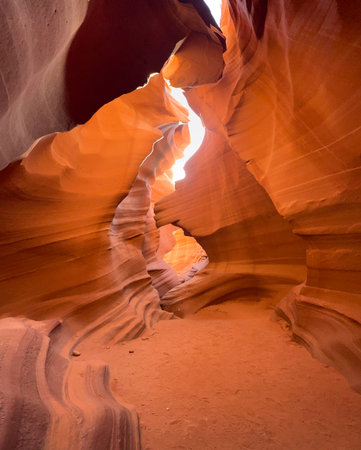 A Stunning Antelope Canyon Landscape Captured in Vibrant and Beautiful Orange Huesの写真素材