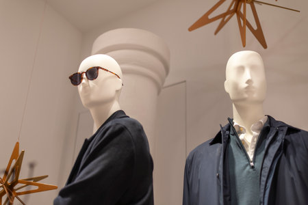 Mannequins with sunglasses in a fashion store in Paris, Franceの写真素材