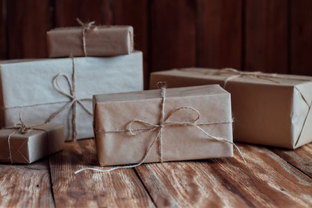 A quick and beautiful decoration for Christmas boxes in Evrop.