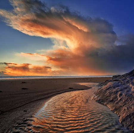 Reflected Rippleの写真素材