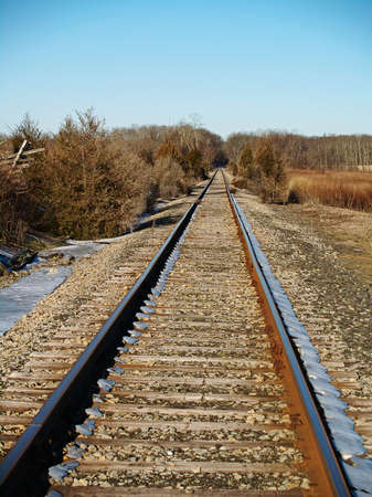 A perspective shot of some railroad tracks on a Winters day.        の写真素材