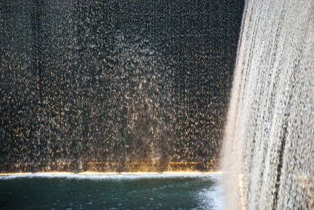 NEW YORK - OCTOBER 6: A view of the footprint waterfalls at the 9/11 Memorial on October 6, 2011.のeditorial素材