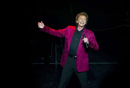 NEW YORK - FEBRUARY 16: Barry Manilow live on Broadway at The St. James Theater on February 16, 2013 in New York City. These are his first Broadway shows in 25 years.のeditorial素材