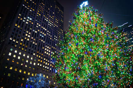 NEW YORK-DEC 5: Rockefeller Center all decorated surrounding the newly lit Christmas tree on December 5, 2013.のeditorial素材