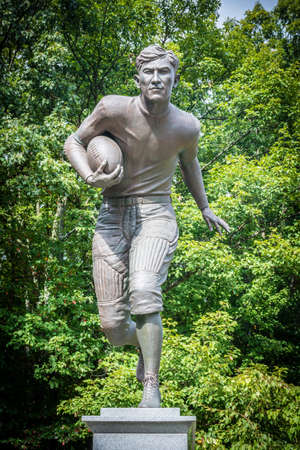 JIM THORPE, PENNSYLVANIA, - SEPTEMBER 28: The Jim Thorpe football monument in his Memorial Park on September 28 2016 in Jim Thorpe Pennsylvania.のeditorial素材