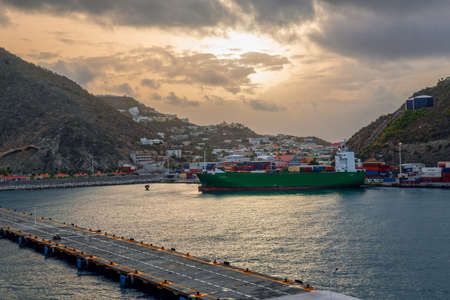 Phillipsburg, St Maarten - July 11, 2018:  A scenic early morning view of the Great Bay with ship and cruise ship dock in Phillipsburg, St. Maarten.のeditorial素材