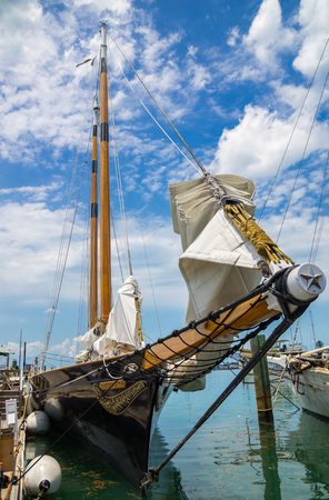 KEY WEST, FLORIDA USA - 2 MAY 2015 - The Sailing Schooner America 2. America 2 is Modelled on the Winner of the First Americas Cup Yacht Race in 1851 and is used for Sightseeing Cruises around Key Westのeditorial素材