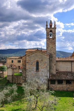 Monteriggioni rampart, Tuscany, Italyの写真素材