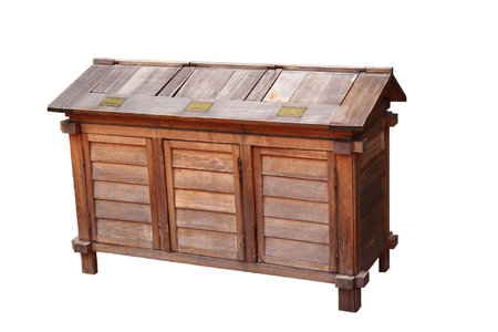 isolated wooden recycling bin / rubbish bin の写真素材