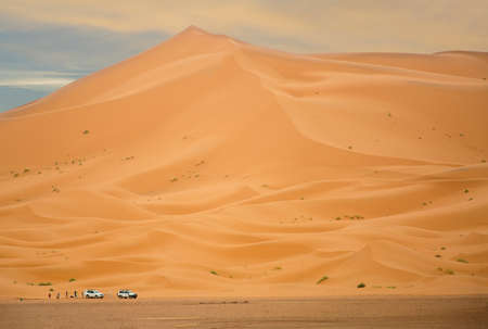 Cars under the dunesの写真素材