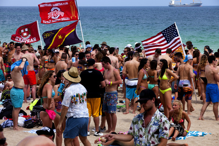Students having a good time in Fort Lauderdale, Florida during spring break. Fort Lauderdale is a major vacation destination for college students during spring break.のeditorial素材