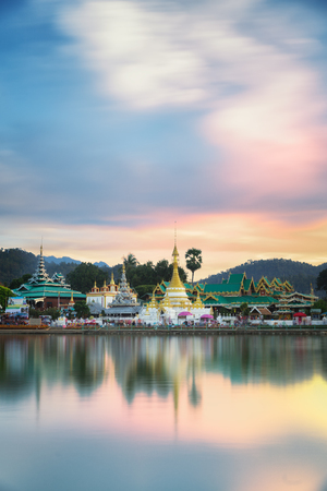 Wat Jongklang - Wat Jongkham the most favourite place for tourist in Mae hong son near Chiang mai, Thailand with sunset skyのeditorial素材