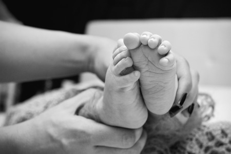 baby legsの写真素材