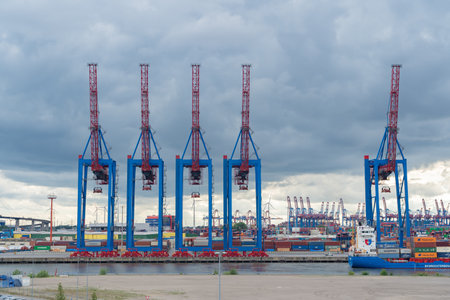 Loading cranes at the container port in Hamburg, Germany, May 30th 2022のeditorial素材