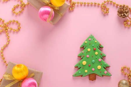 Edible Christmas tree, gingerbread, Happy New Year, pink background, Copy spaceの写真素材