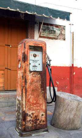 Vintage Rusty Nineteen-Forties Mexican Fuel Dispenserのeditorial素材