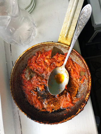 Pan with carrots and onions in Russian style