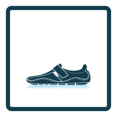 Moccasin icon. Shadow reflection design. Vector illustration.のイラスト素材