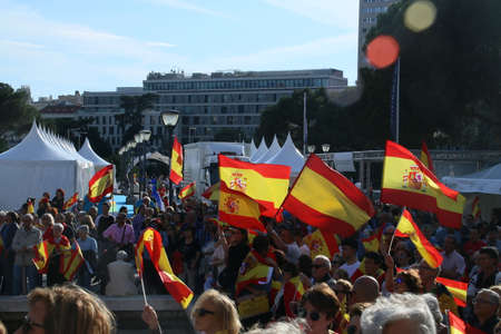 Madrid / Spain; 03/03/2018. Spanish patriotism in a meeting in Col?n Square in Madrid.のeditorial素材