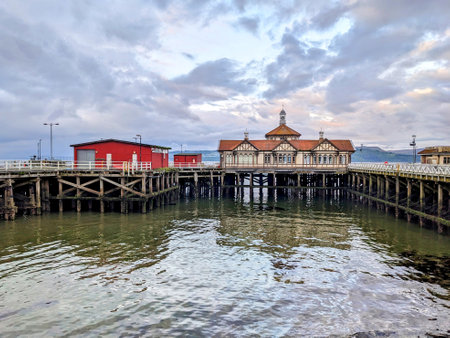 Buildings on the Victorian Pier at Dunoon, Scotlandの写真素材