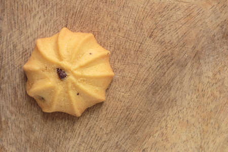 chocolate chip cookies biscuits on wood bakcgroundの写真素材