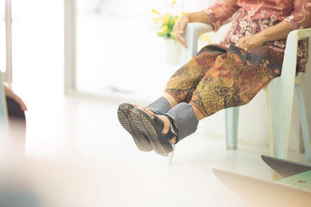 patient exercise leg in hospital, qaudricep exercise for decrease OA kneeの写真素材