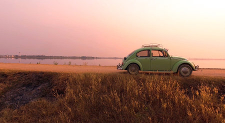 vacinating old man for prevent covid19 spreadの写真素材