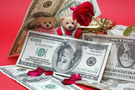 bear looking at the note の写真素材