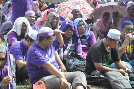 Hot weather at RUU355 mega gathering held at Padang Merbok, Kuala Lumpur on 18 February 2017のeditorial素材