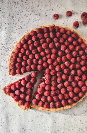 raspberry tart