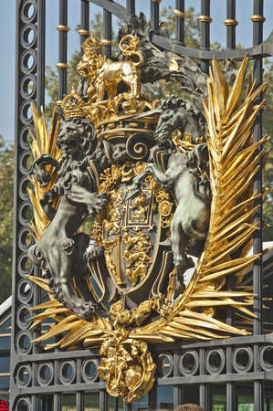 Door shield detail of the Buckingham Palaceのeditorial素材