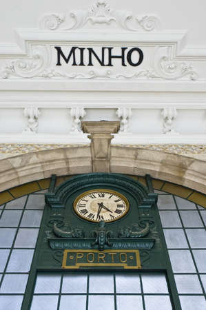 San Benito Train station clock at Porto, Portugalの写真素材